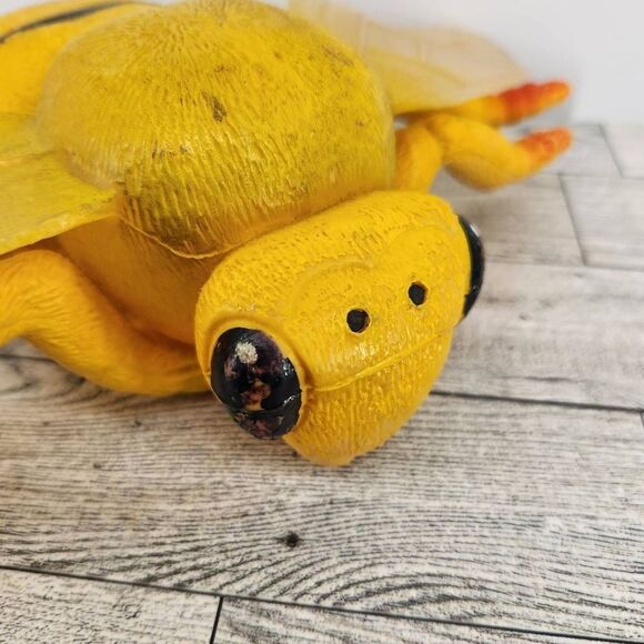 Vintage 1997 TM Giant PVC / Rubber Bumble BEE Yellow Jacket 13" Figure - Picture 2 of 10